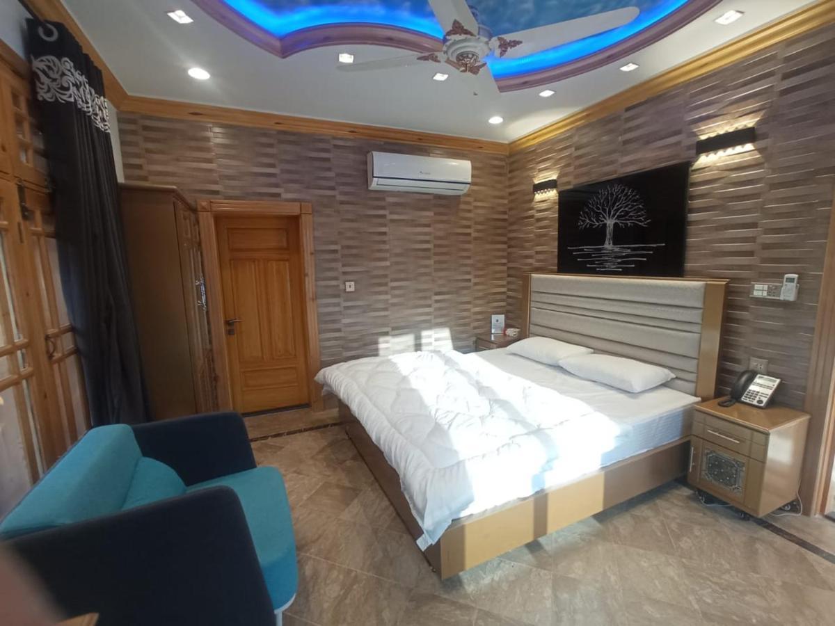 Rahat Luxury Guest House By Lmc Saidu Sharif Exterior photo